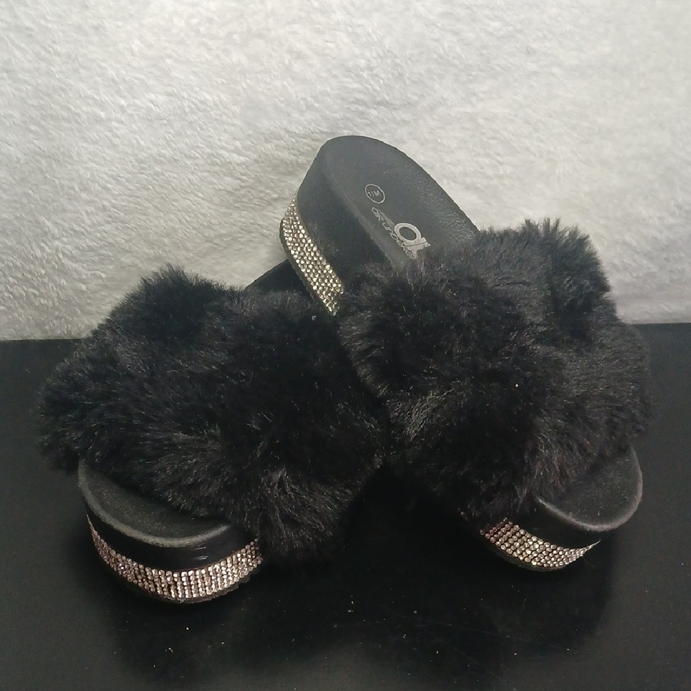 Underground Black Furry Kids Sandals